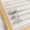 Anillo Abierto de Circonia de Lujo con Diseño Tachonado de Diamantes, Elegante Anillo de Circonia Color Huevo de Paloma Apilable con Diseño de Juntas de Bambú de Alta Gama para Mujeres
