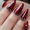 Unhas Vestíveis para o Dia dos Namorados Amêndoa Vermelho Ouro Rosa Pequeno Coração de Amor Renda Decorada Unhas Postiças Removíveis