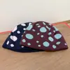 Chapéu Pulôver de Bolinhas da Moda Coreana para Outono e Inverno, Esqui e Viagem, Quente e à Prova de Frio, Circunferência da Cabeça Grande, Pequeno Chapéu de Lã que Mostra o Rosto
