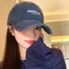 Gorra de Béisbol Azul Marino con Bordado de Letra Retro para Mujer, Uso Diario Casual, Ala Ancha, Sensación de Alta Calidad, Circunferencia de Cabeza Grande, Gorra Pico de Pato