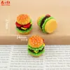 Nova Boneca de Bolo de Hambúrguer em Camadas Comida de Casa de Bonecas Brinquedo Cola de Creme DIY Acessórios de Resina Pingente Decoração Ornamento
