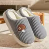 Chinelos de algodão masculinos, tamanho grande, quentes de inverno, chinelos de casa para interior, antiderrapantes, design simples, adequados para casais, sapatos de algodão femininos
