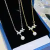 Collar Colgante de Mariposa con Circonita y Perla Dulce y Exquisito para Mujer, Cadena para Clavícula Estilo Lujo Ligero de Verano al por Mayor
