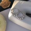 Brincos de argola de prata S925 com miçangas prateadas pequenas que combinam com tudo, brincos de nicho, brincos de ervilhas prateadas, estilo retrô de Hong Kong, miçangas pequenas e leves para mulheres
