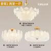 Lámpara de araña para sala de estar, lámpara con carcasa de cobre estilo francés, adecuada para pasillos, dormitorios, estudios y comedores; luminaria principal con una estética color crema y adornos de perlas