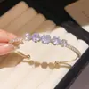Exquisito Brazalete Abierto de Perlas de Circonita Ultra Brillantes Moda Temperamento Versátil Pulsera Lujo Ligero Sensación de Alta Gama Joyería de Mano para Mujeres Nicho