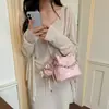 Bolso de Cadena de Moda de Este Año Bolso Cubo 2026 Nuevo Estilo Coreano Bolso de Hombro Acolchado Bolso Cruzado Versátil con Textura