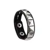 Pulseira Punk Exagerada Transfronteiriça com Rebites Pontiagudos Afunilados, Pulseira de Couro de Três Fileiras, Pulseira de Caveira Rock Escuro