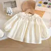 Blusa Nueva de Otoño 2026 para Niñas con Adorno de Encaje Suave, Transpirable y No Sudorosa, Fresca y Ligera, Manga Larga Fina para Bebés