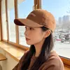 Gorra de Béisbol Grande de 65 cm de Circunferencia de Cabeza para Mujeres, Profundizada y Ampliada, Sombrero de Sol Adelgazante con Ala Ancha, Gorra Versátil de Pico de Pato de Parte Superior Suave para Hombres