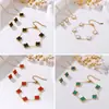 Ventas Directas de Fábrica Más Vendido Acero Inoxidable Chapado en Oro Trébol de Cuatro Hojas Juego de Tres Piezas Collar Pulsera Pendientes Diseño de Planta Flor