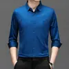 Novas Camisas Masculinas de Manga Longa, Estampadas de Alta Qualidade para Primavera e Outono, Camisas Masculinas Estampadas a Quente, Sem Costura, Alta Elasticidade, que Não Formam Bolinhas