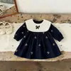 Nuevo y moderno vestido de estilo coreano con cuello de muñeca para niñas pequeñas, nuevo vestido de princesa bordado de manga larga para primavera y otoño para bebés