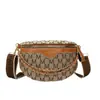 Bolso de Pecho 2025 Primavera y Verano Nuevo Moda Tendencia Bolso para Mujer Letra Casual Gran Capacidad Viaje Compras Hombro Cruzado
