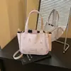 Bolso de Mano de Alta Gama de Nicho Transfronterizo para Mujer, Nuevo Modelo 2026, Bolso de Hombro Exquisito, Bolso Cruzado tipo Cubo para el Trabajo