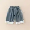 Jeans Infantil 2026 Primavera e Outono Calça Reta Estilosa Fashionável Renda Exquisita Roupa Externa Calça Wide Leg para Bebê Menina