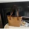Bolso Vintage de Nicho para Mujer 2026 Nuevo de Moda Invierno de Gama Alta Versátil Bolso de Hombro Gran Capacidad Bolso Tote para Viajes