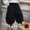 Pantalones de forro polar para niño, estilo otoño e invierno, casual para niño pequeño, joggers con puños, nuevo estilo 2026, mameluco de forro polar para niños, pantalones de pierna curva