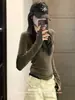 Camiseta de manga larga marrón con cuello redondo, estilo retro americano, mangas acampanadas para mujer, principios de otoño 2026, corte ajustado, top básico que favorece la figura