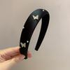 Dulce Elegante Tocado Hebilla para el Cabello Diamantes de Imitación Super Brillantes Mariposa Escalada con Perla Cosida a Mano Diadema de Esponja para la Parte Superior Craneal Alta