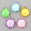 Joyería Luminosa TikTok Venta al por Mayor Accesorios para la Cabeza Tortuga Pequeña Accesorios de Resina Populares Pegamento de Crema DIY Popular Funda para Teléfono