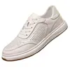 Tênis brancos masculinos são estilosos e versáteis, sapatos casuais, tênis de lona respiráveis, sapatos masculinos, sapatos esportivos versáteis de sola macia para atividades ao ar livre para homens