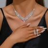 2024 Europeu e Americano Requintado Diamante Clavícula Colar Brincos Simples Vestido Elegante Casamento All-match terno Conjunto de três peças