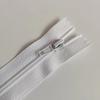 En stock al por mayor No. 4 cremallera de nailon directa de fábrica alambre de aluminio cremallera de cola cerrada ropa control de acceso pantalones occidentales cremallera