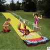 Novo escorregador aquático inflável de PVC para três pessoas, brinquedo de prancha de surf com spray de água para gramado externo, pai e filho, fabricante original