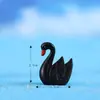 Micropaisaje de cisne con plumas blancas y negras, decoración suculenta, joyería Zakka, regalo creativo, decoración