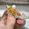 Guofeng Koi Yuanbao Broche Novo Criativo Carpa Cheio De Diamantes Elegante Cheongsam Terno Casaco Corsage Acessórios Pin