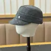 Nuevo Estilo Old Money Retro Azul Denim Plisado Sombrero Ecuestre para Mujer Verano Versátil Adelgazante Cara Ala Ancha Gorra Plana Boina