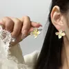 Brincos de Pérola Flor Branca Cintilante para Mulheres, Estilo Francês, Delicados, Luxo Leve, Tendência de Moda Retrô