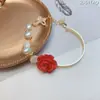 Pulsera Flor de Perla Rosa Roja y Rosa Blanca para Mujer Diseño de Nicho Francés Ins Pulsera de Lazo para Mejor Amiga
