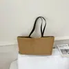 Bolsa de nylon grande e estilosa para mulheres, novo modelo 2026, bolsa de ombro tote leve e versátil para o dia a dia