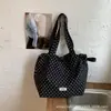 Nova Bolsa de Ombro Único da Moda para Comércio Exterior Estilo Coreano Nicho Bolso de Bolinhas Feminino Bolsa de Lona de Grande Capacidade Bolsa Tote Popular para Sair