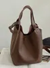Bolso tote europeo y americano de alta calidad, bolso de axila vintage de primavera Maillard, bolso de hombro simple de gran capacidad para el día a día