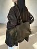 Bolso de mano para mujer europeo y americano, bolso de axila de cuero genuino, nuevo estilo otoño/invierno, bolso tote de gran capacidad, bolso de hombro de piel de vaca mate
