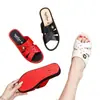 Zapatos de mujer de moda de verano, zapatos de mamá, sandalias de cuña, elegantes y suaves, adecuados para usar en interiores y exteriores, pantuflas de PVC con suela gruesa