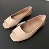 Zapatos Planos de Boca de Pez Estilo Nuevo 2026 para Mujer, Zapatos de Commuter Color Nude de Punta Abierta Baja, Zapatos Casuales para Mujer sin Cordones Venta al por Mayor