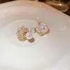 Pendientes de Perla de Circonita de Moda de Aguja Plateada Pendientes de Botón Retro de Lujo Ligero de Nicho Francés Pendientes Nuevos 2026
