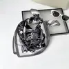 Bufanda Fina de Seda 2026 Primavera/Verano 70cm Bufanda Cuadrada Pequeña para Mujer Bufanda de Seda Nueva Estampada Versátil Elegante Bufanda para el Cuello Venta al por Mayor