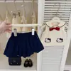 Conjunto Fofo de Verão Estilo College para Meninas 2062 Novo Modelo Tendência Infantil Jardim de Infância Colete Saia Plissada Estilo Coreano