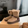 Botas de Nieve Cálidas para Mujer Estilo Retro de Cuero con Hebilla, hasta la Mitad de la Pantorrilla, Forro de Felpa, Estilo Invierno 2026, Suela Gruesa de Lana, Zapatos de Algodón Antideslizantes