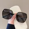 Gafas de sol para mujer 2023, nuevas gafas de sol de moda de verano con protección solar y protección UV para rostro grande, gafas de sol para miopía que adelgazan y sentido avanzado