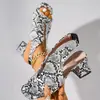 Sandalias de comercio exterior con estampado de serpiente, tacón grueso, punta abierta para mujer, nuevo estilo europeo y americano de verano 2026, tacones altos con correa trasera, transfronterizo