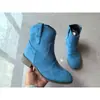 Nuevo estilo de comercio exterior, botines cómodos de tacón bajo para mujer, tallas 40-43, disponibles ahora para la temporada otoño/invierno 2026