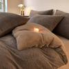 Juego de Cama de Lujo de Cuatro Piezas de Terciopelo de Leche Tallado para Otoño e Invierno, Funda de Edredón de Terciopelo Coral, Color Sólido Simple, Sábanas de Cama, Juego de Cama de Tres Piezas
