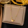 Conjunto de Colar de Aço Titânio para Mulheres Dongguan Transfronteiriço, Conjunto de Colar e Pulseira de Coração de Alta Qualidade, Conjunto de Joias da Moda Leve de Luxo