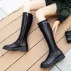 Botas femininas de cano alto, nova coleção outono/inverno 2026, forradas com fleece, modeladoras, botas de montaria de cano alto, botas femininas justas